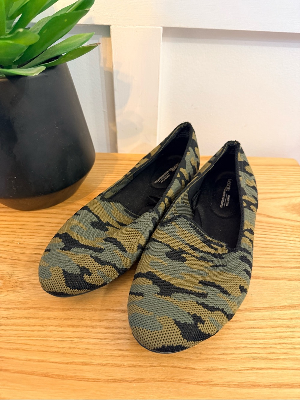 💫4/$25 • George Memory Foam George Olive & Black Camo Slip-On Knit Loafers